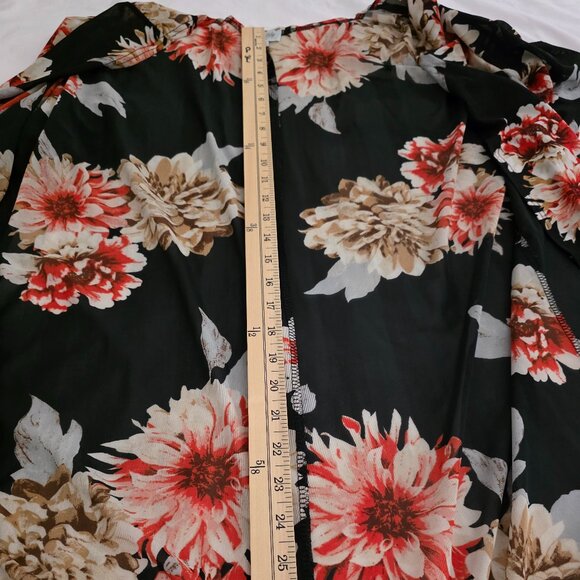 Siren Lily women's black floral kimono with fringe, size 2X. - Picture 6 of 7